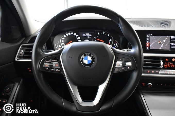 BMW 318d 48V Touring Business Advantage